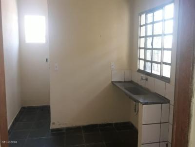 Casa para Locação, em Itapecerica da Serra, bairro PARQUE PARAISO, 1 dormitório, 1 banheiro